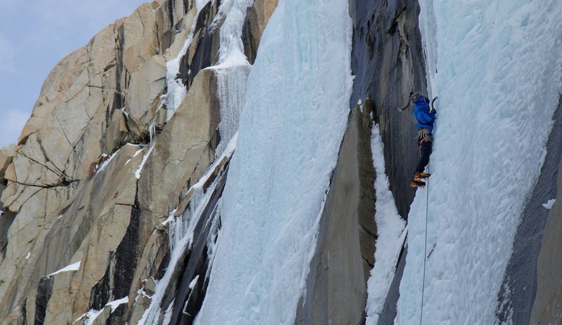 Ian McEleney making what was likely the last ascent of Caveman for the 2015/2016 ice season.