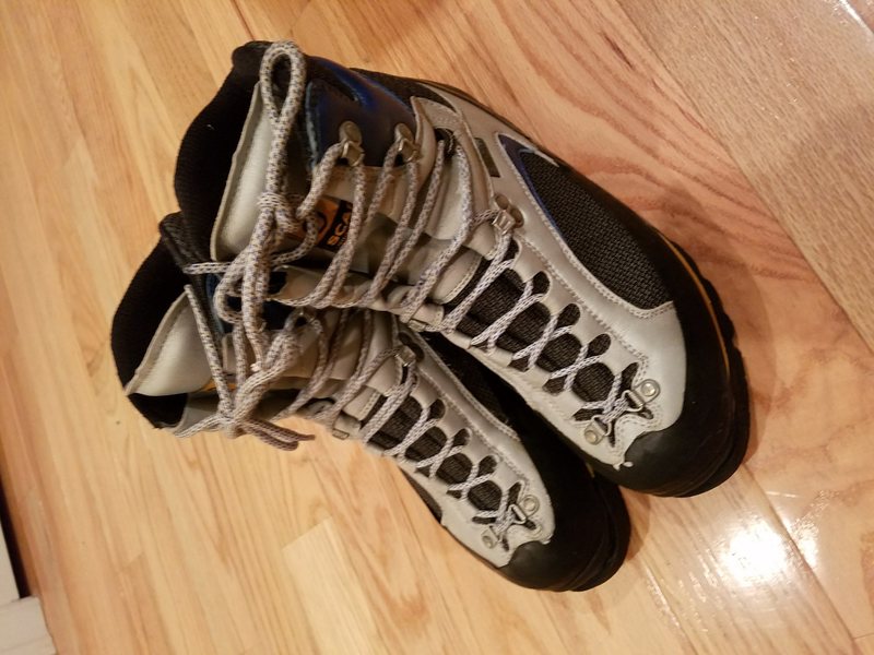 Scarpa Freney XT GTX Mtn Boots Size 44 sold