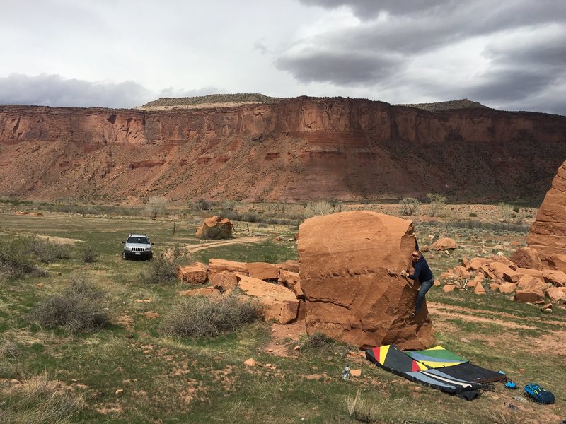 Bag moving through the crux move.