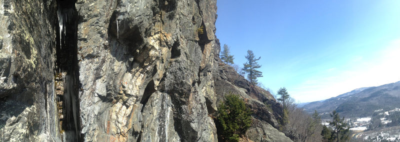 Nice cold day on this amazing cliff. Rumpus time, Giants Chimney, The Guardian, and The Gospel According to Mark are visible.