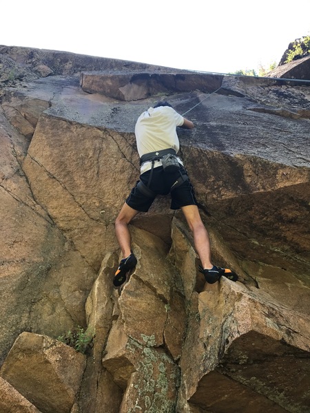 My homie logan trying to pull on the bottom of the route on TR