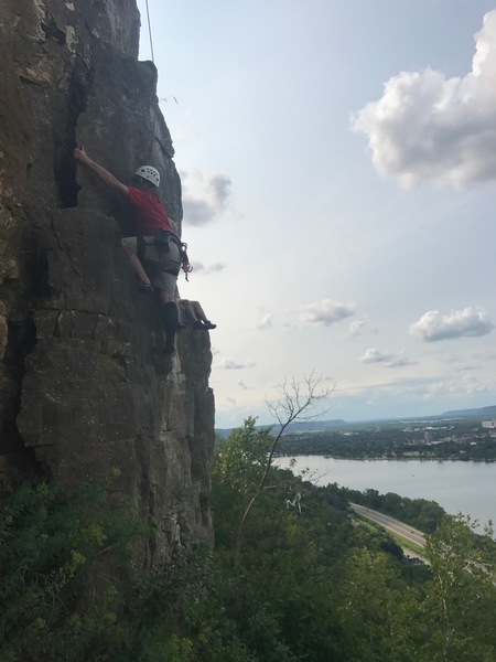 Edub on the lower pillar moves