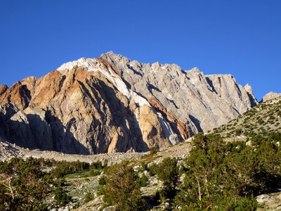 The stunning north face of Mt Emerson