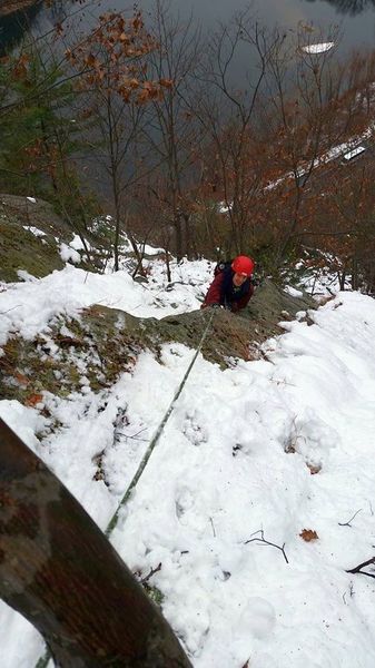 Wendi on the third pitch of the South West face of Mt.Tammany.