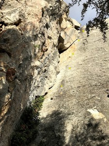 Squirrel Nose up the crack. Bolt line on the right side. Stop and see the crystals in the huge face pocket at the start. (Chasin Tail just out of frame on the right side.)