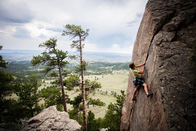 Zach S. on a sweet, short undocumented crack left of Wedge.