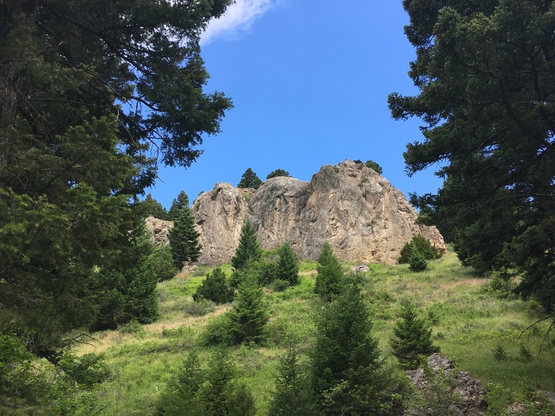 The Sepulcher Wall viewed from the trail.