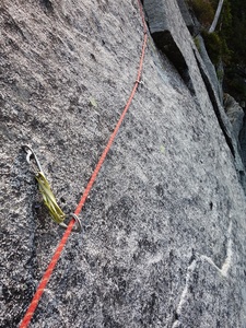 Pitch 5 foot traverse.