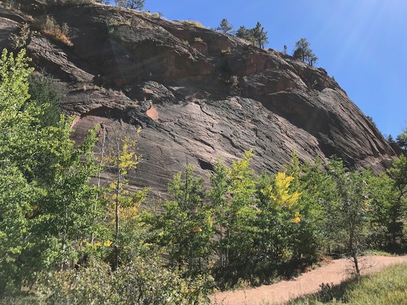 The left side of Ripple Wall from the trail.