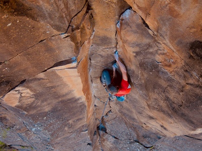 JJ running up A Rusted Rapture 5.10, Volunteer Canyon, 2011.