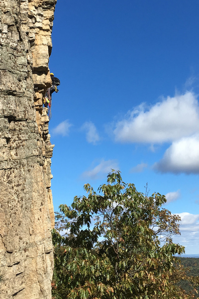 At the hanging belay of [[105799697]], as taken from somewhere on [[106511520]]