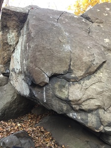 Huge undercling into the seam, a nice obvious line.