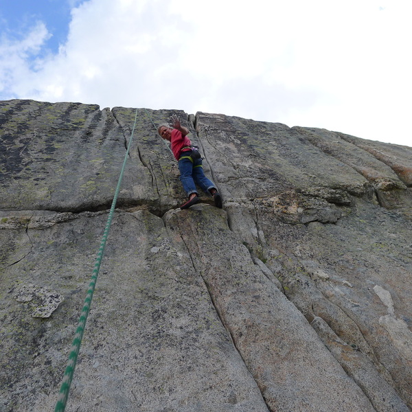 Mike A. having fun at Cracks At The Dam Wall.