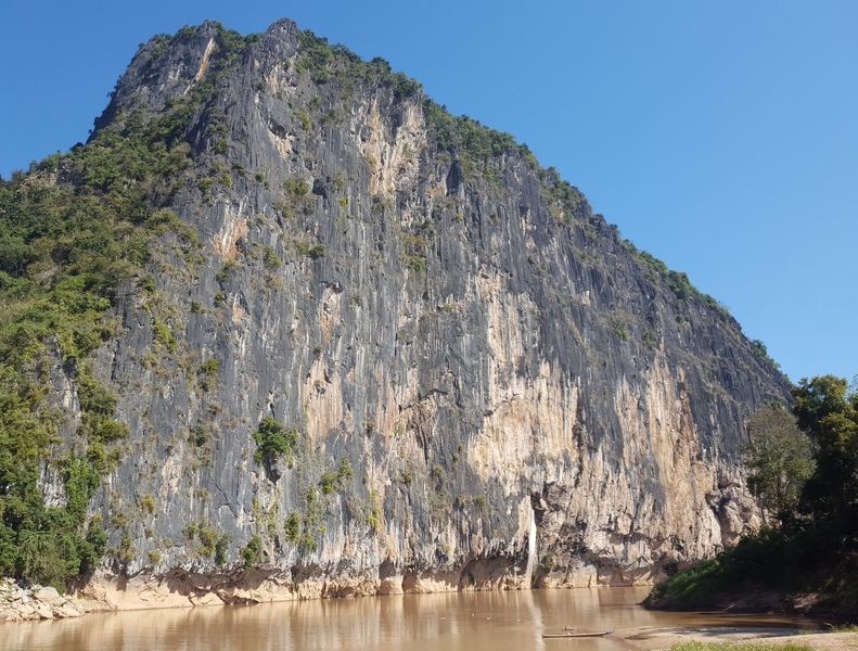 After months of exploring Laos in search of crack development this is hands-down the gym of the adventure!