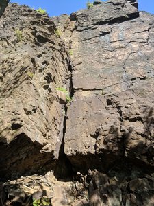 The route follows the crack straight up