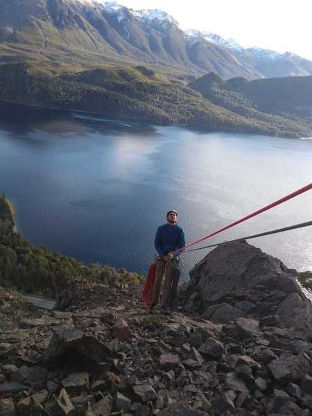 I don't recommend rappelling the route. Too much loose rock on the ledges.