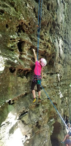 Super fun lead (except one blank spot/crux ;-) ) and made for a fun top-rope for my kiddo :-)
<br>
(Stays shaded and therefore a little damp, with a rainy spring/summer, but the holds are easy grabs)