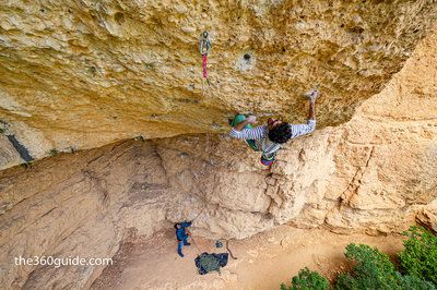 Rock Climbing in Raco de la Finestra, Spain