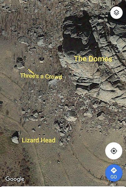 The locations of the boulders. The parking area is just outside of this screenshot in the bottom right.