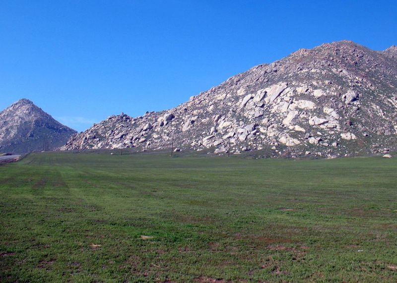 Lakeview Slab and the Bernasconi Hills, Big Rock Area