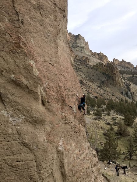 Unknown climber eyeing the first crux of Push Me Pull Me