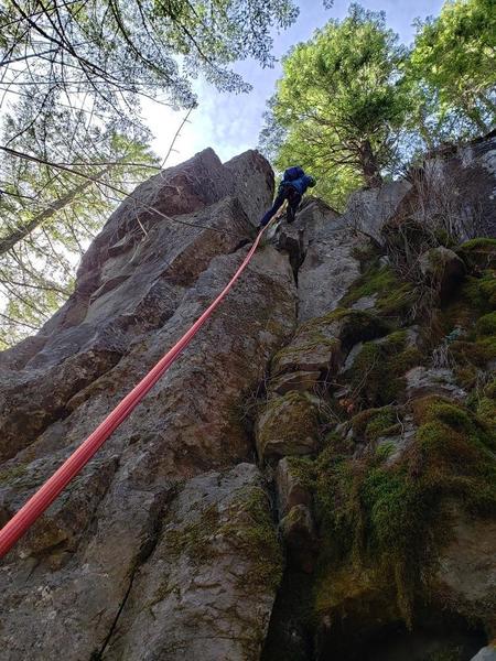 Rappelling the route.