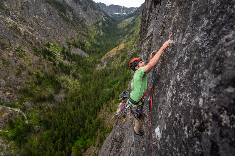 "Nothing but net dyno" Yes there is a dyno above the roof on pitch 5 ;) Make sure you stick it!
<br>
Photo: Matthew Tangeman