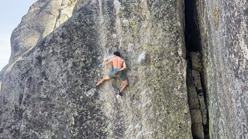 One last chalk before entering the crux
<br>
Photo: Catherine McSnuggles