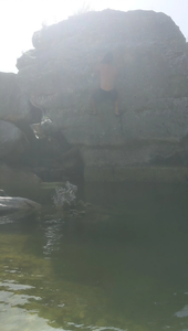 V4 water bouldering climb located at 30.056291,-98.287532