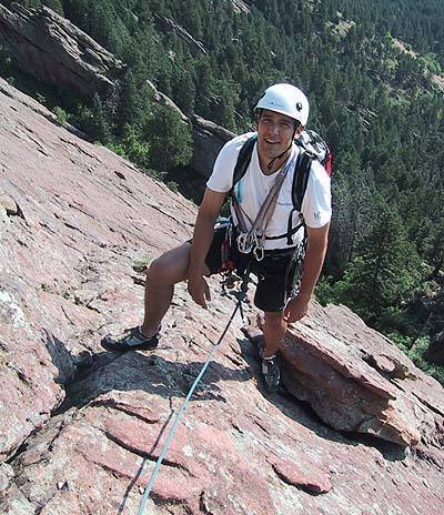 Warren begins to feel the baking heat on the Cat Scratches, Fifth Flatiron.