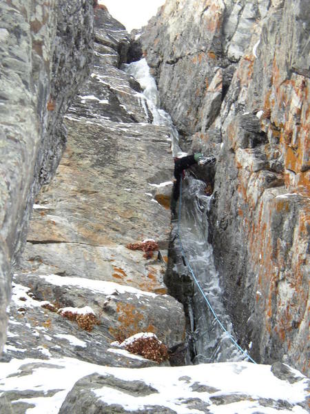 Edward Corder, JOEY T, workn in to the crux of the first pitch.