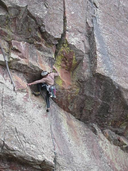 Tony Bubb approaches the second crux of Burger Madness. Photo by Peter Spindloe.