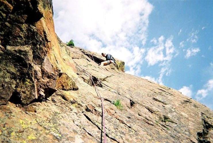 The "alternate" first belay.