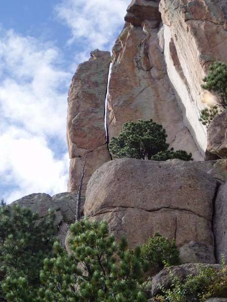 Don't be misled by what appears to be a chimney--you can face climb or stem most of this.