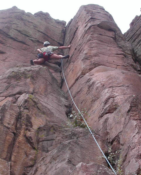 Peter Dillon starting the final steep crack.