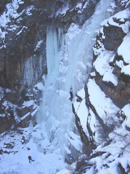 Nick, outstretched, on Blue Mesa Smear.  Photo taken 12/13/03.