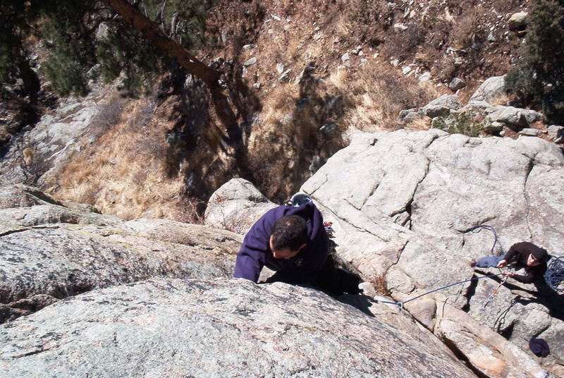 Jamming on jam crack right (10a).