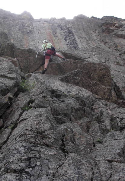 Irina Overeem cranking the roof at the 6th bolt.