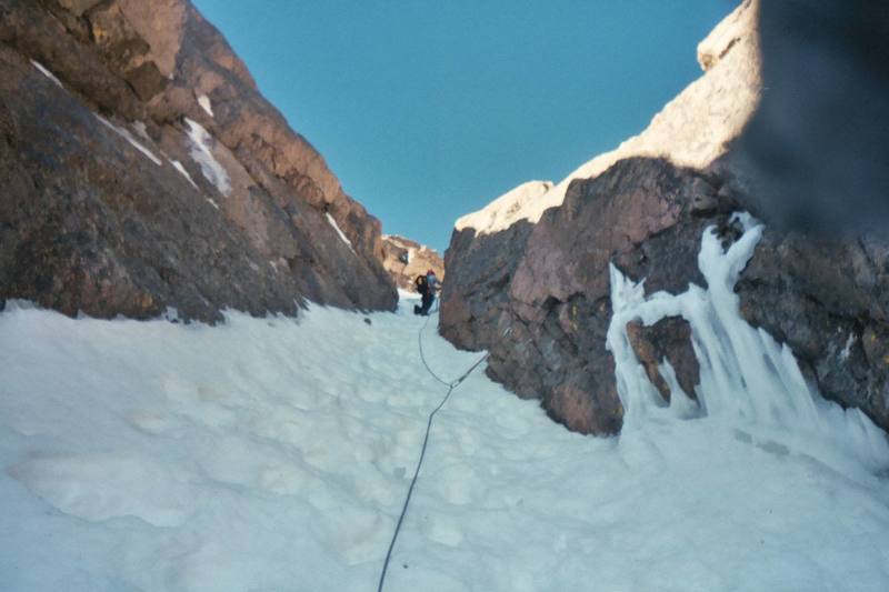 'Sneaky' Pete Lardy getting into the first ice pitch on Dreamweaver