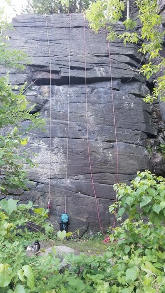 Sphinx starting with left line, bit of exclusion. The Sphinx leans right when things get too easy by going left, straight up without the giant ledge close to the left. Going too far left might be Mississippi Halfstep Uptown Toodeloo (5.2)