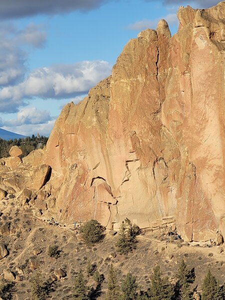 Testament Slab on right (slabby triangle). Combination Blocks on left (fractured blocks)