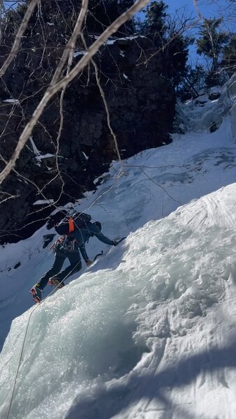 Climbing the first part of LHMW