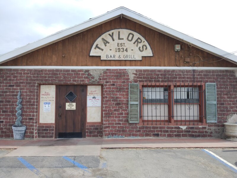Taylor's Bar & Grill (1934), Redlands