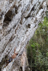 Local crusher in the low crux
