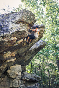 Makin' Waves, couple moves from finishing August 2024