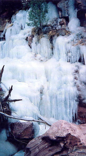 Below Lower Haflin Creek Falls, 1-2-05.