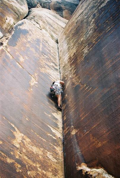 kevin fox, on unamed 5.9+ .  at the blue gramma cliffs