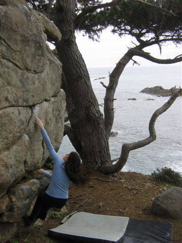 Valentine busts out the sit start to the Bluff Boulder V1!